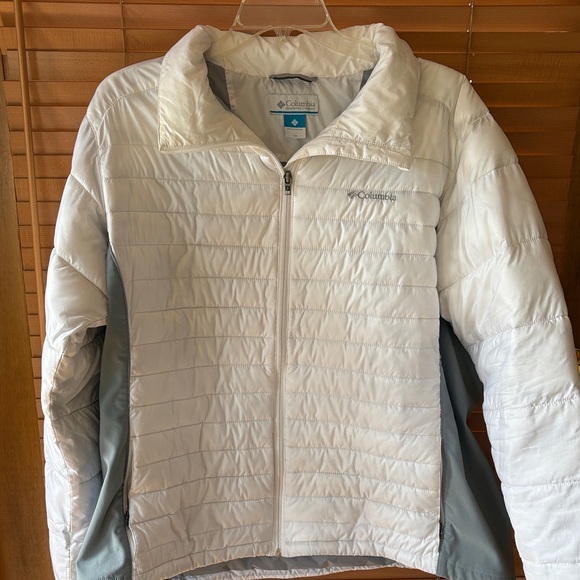 Columbia Jackets & Blazers - Columbia White and Gray Women's Puffer Jacket (Water Repellent)  SZ: 2X